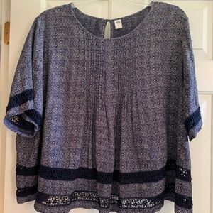 Blue geometric pattern top